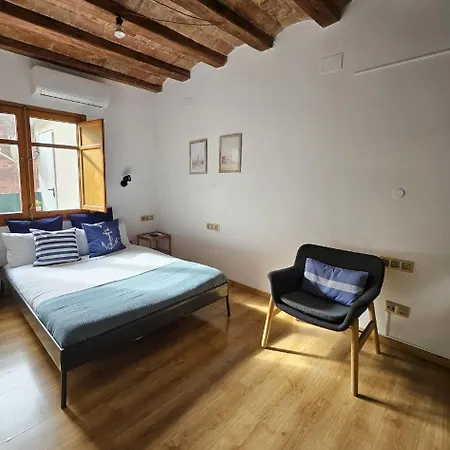 Flat With 2 And Private Terrace Min 32 Days Apartment *
